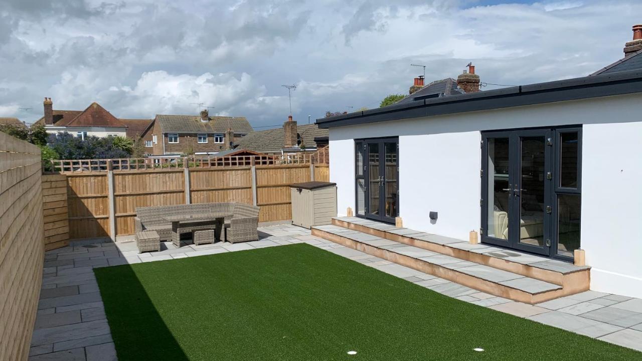 Cosy Corner Villa Littlehampton Exterior photo